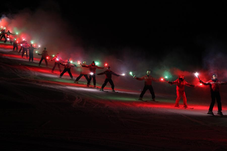 Descente aux flambeaux sur les pentes de Champoluc