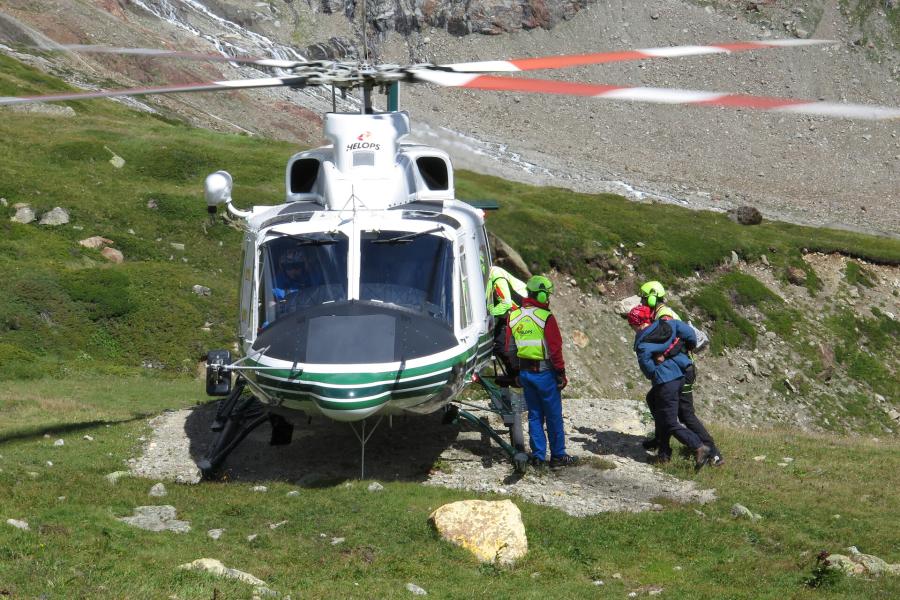 Film Montagna e alpinismo - 50 anni di Soccorso Alpino Valdostano