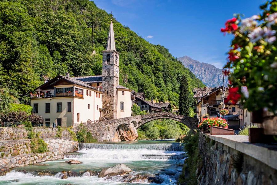 Tra vette e voci. Concerto itinerante