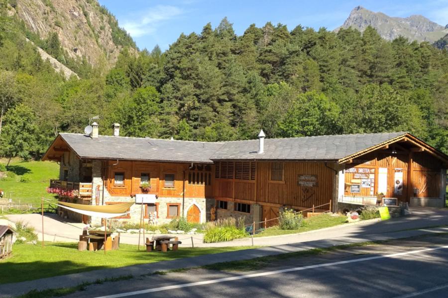 Fattoria Dondeynaz & Gamba  Yoga e Sapori di Montagna