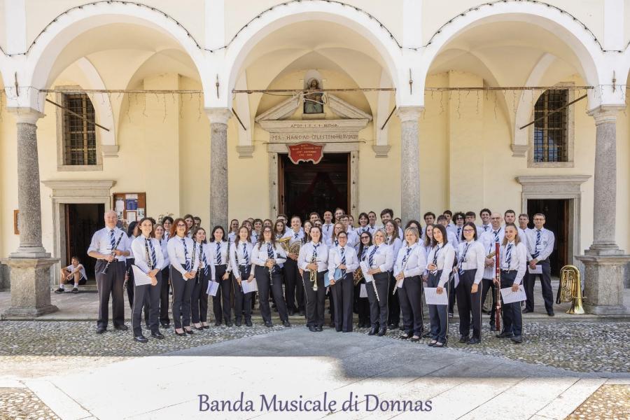 Rubén Simeó e la Banda Musicale di Donnas