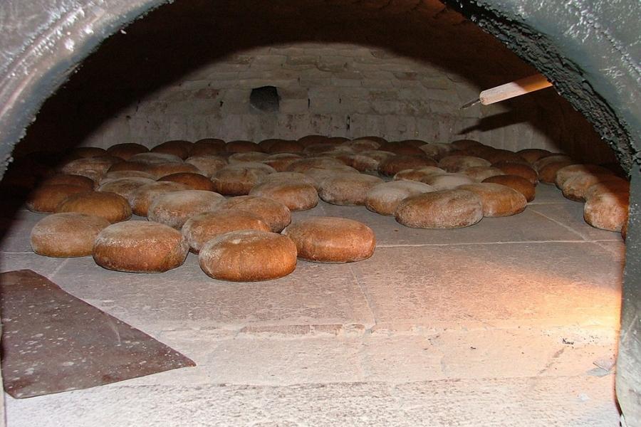 Festa del pane nero a Outre-Lève
