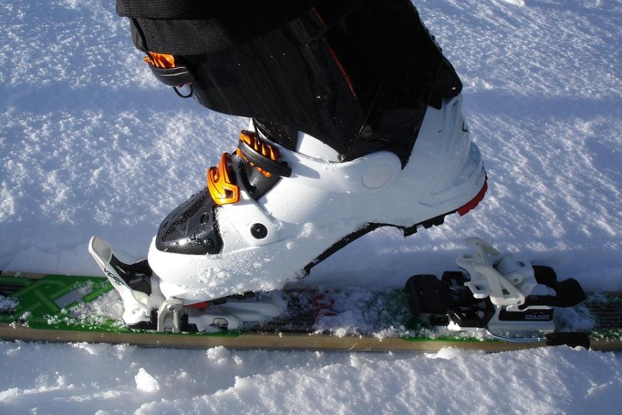 Telemark Ski Hire Champoluc