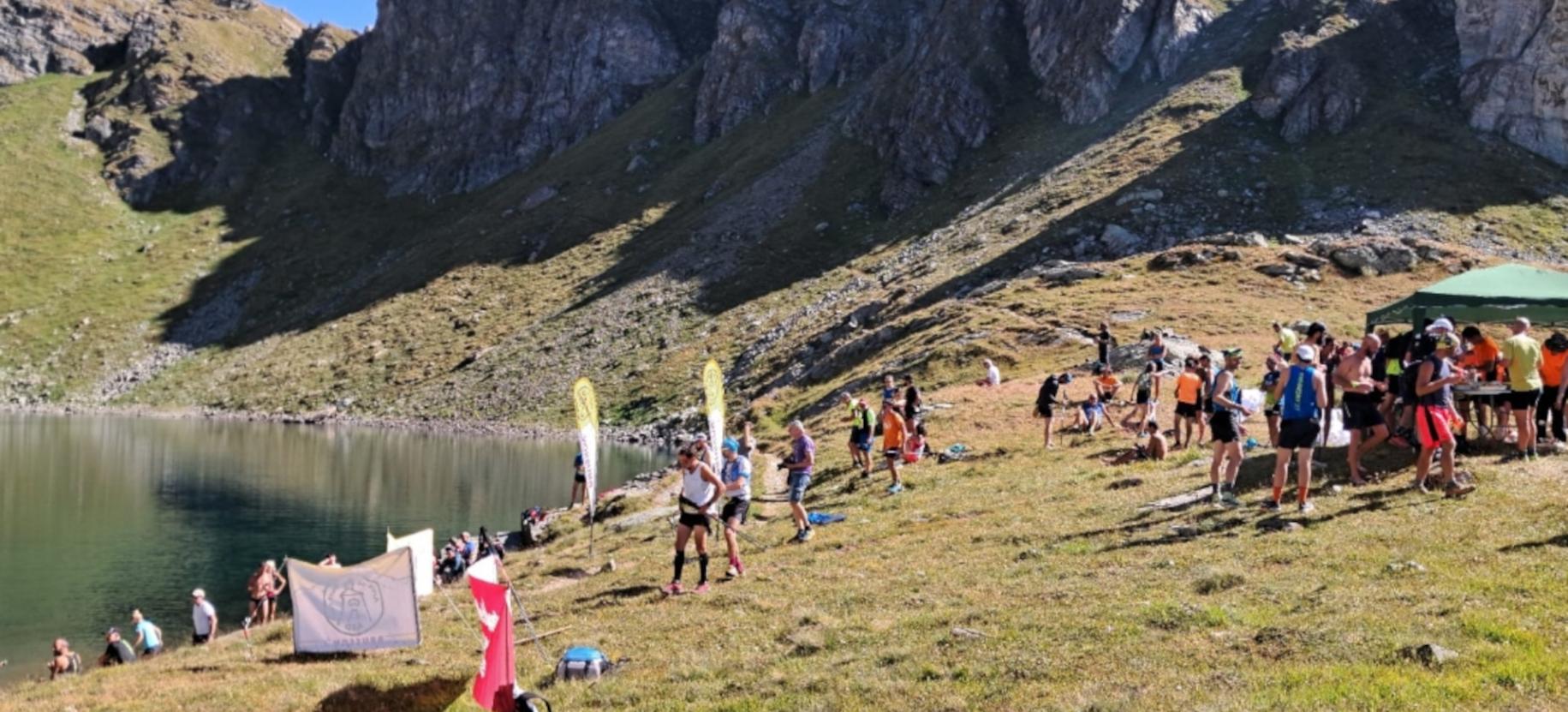 ristoro con lago  Vertical Brusson - Bringuez