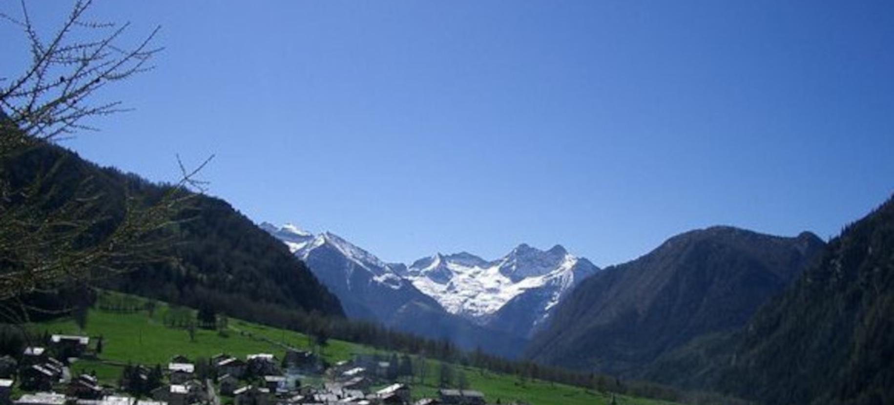 foto Extrapieraz  Les 500 ans de la cloche du village d'Extrepiéraz 1525-2025