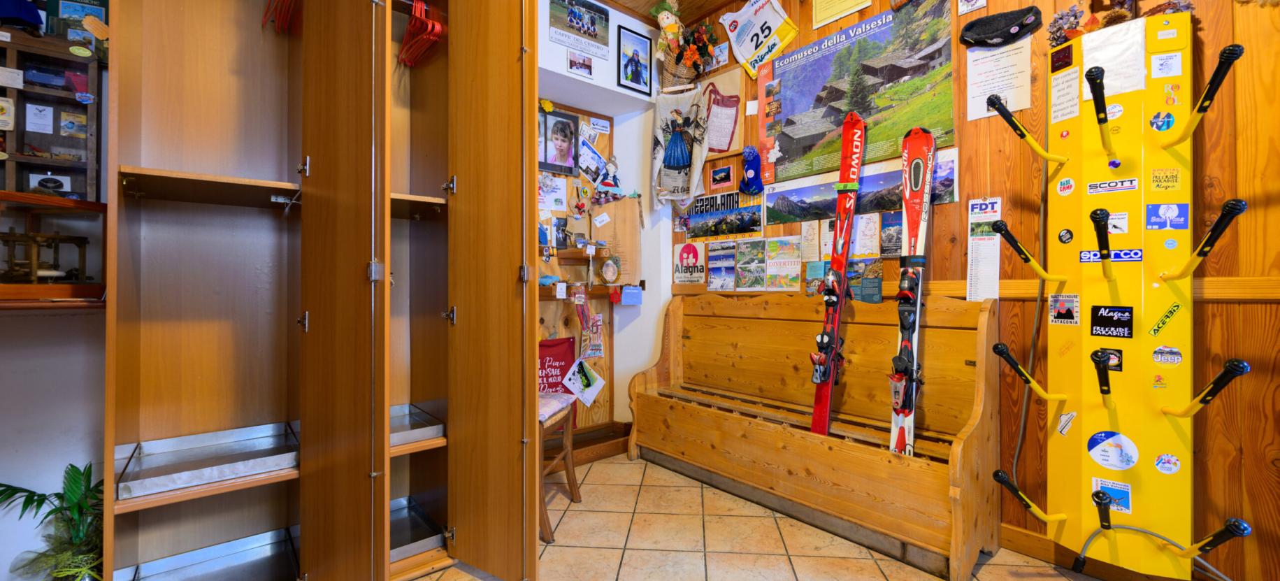 Residence Mary Ski Locker