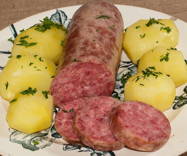 Patate e cotechino nel rione "San Rocco"