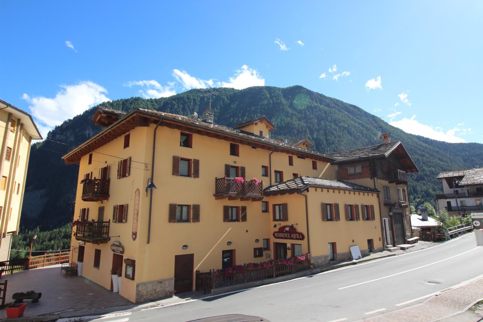 residence aquila