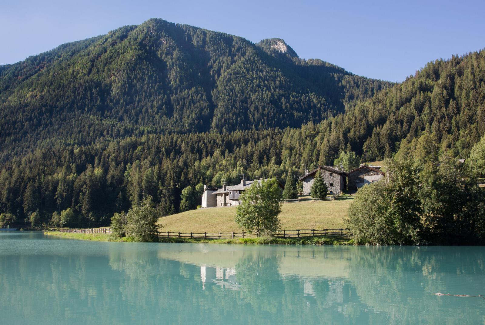 Petit lac de Brusson  Festival du Fromage Monte Rosa