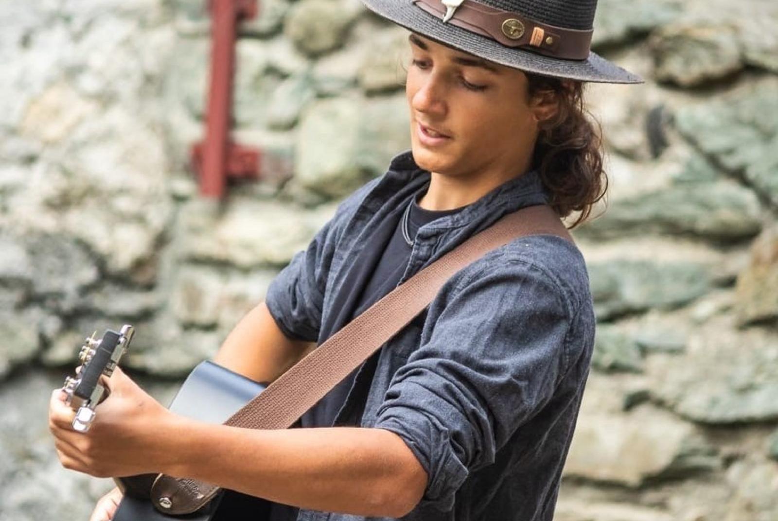 JP! ONE MAN BAND  JP ONE MAN BAND - musica live a Pian Villy