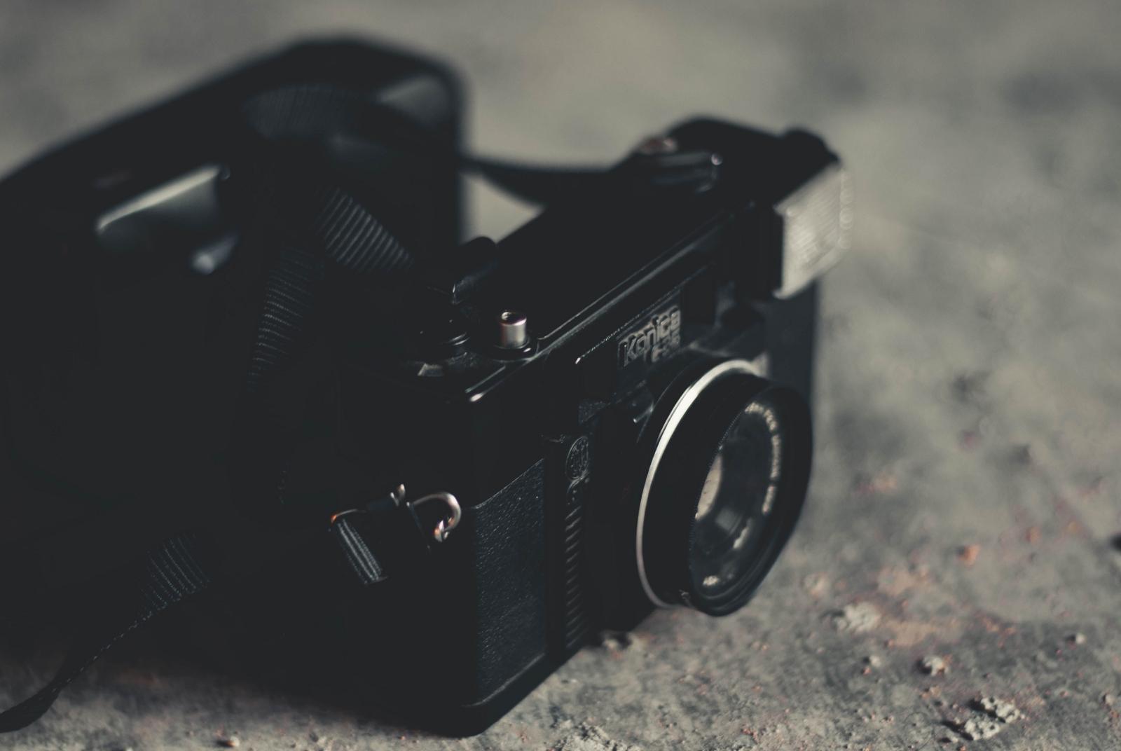Macchina foto  Sguardi sul passato - mostra fotografica