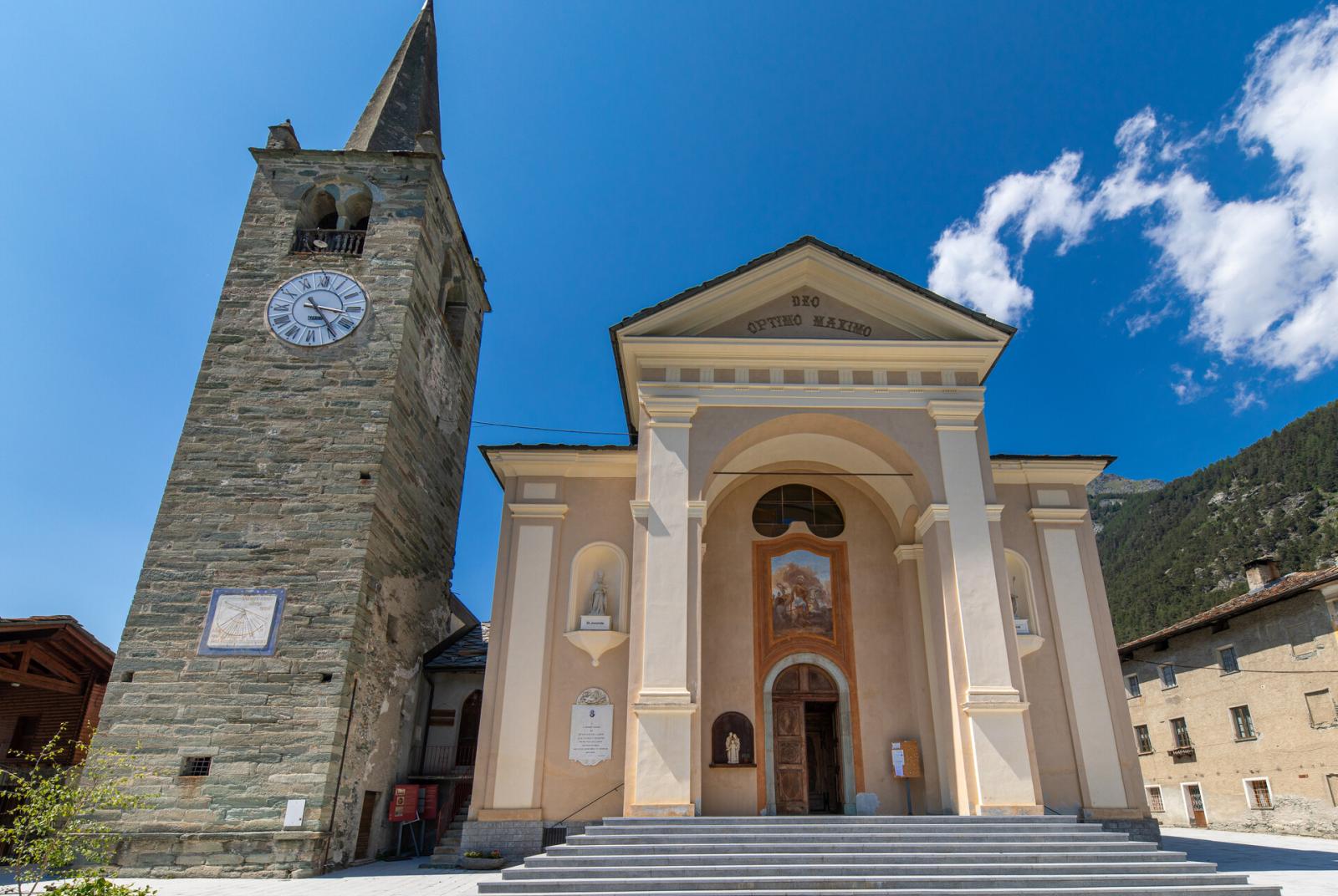 Chiesa Brusson  Concerto Coro Joie de Chanter
