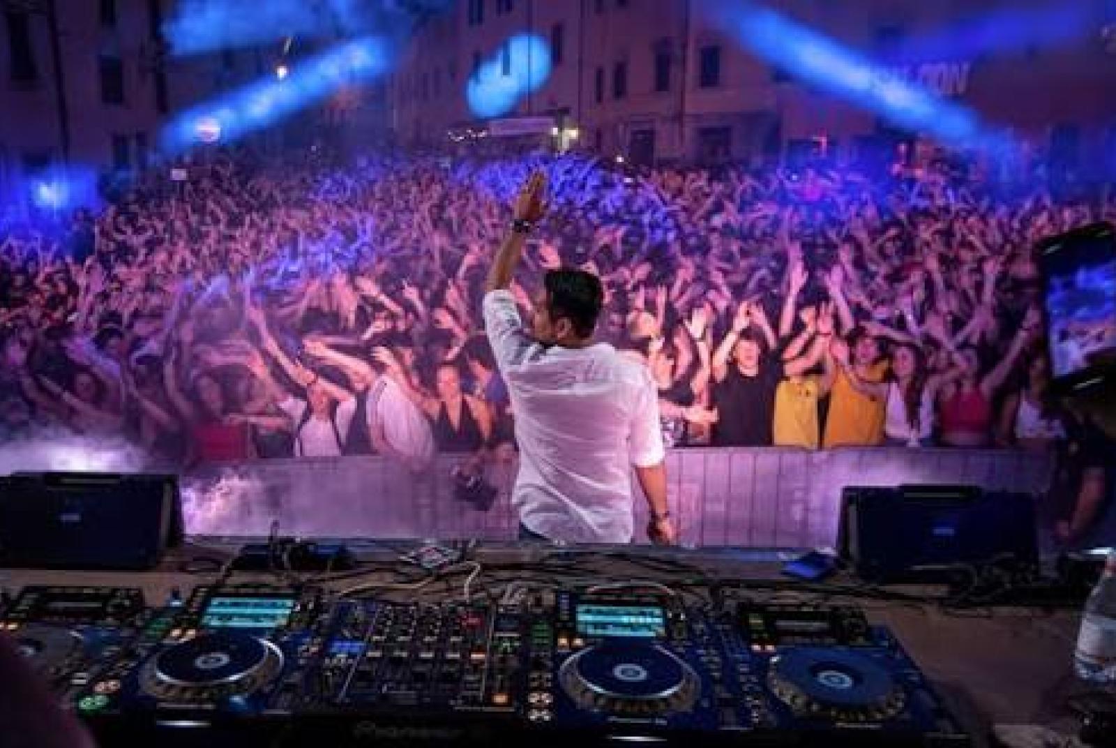 Dj set