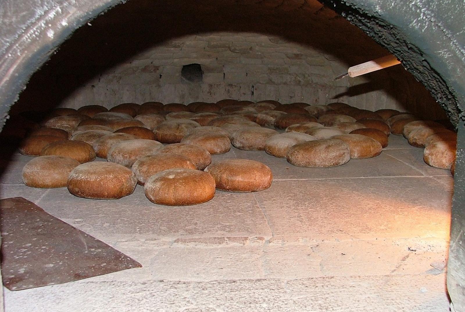Festa del pane nero a Outre-Lève